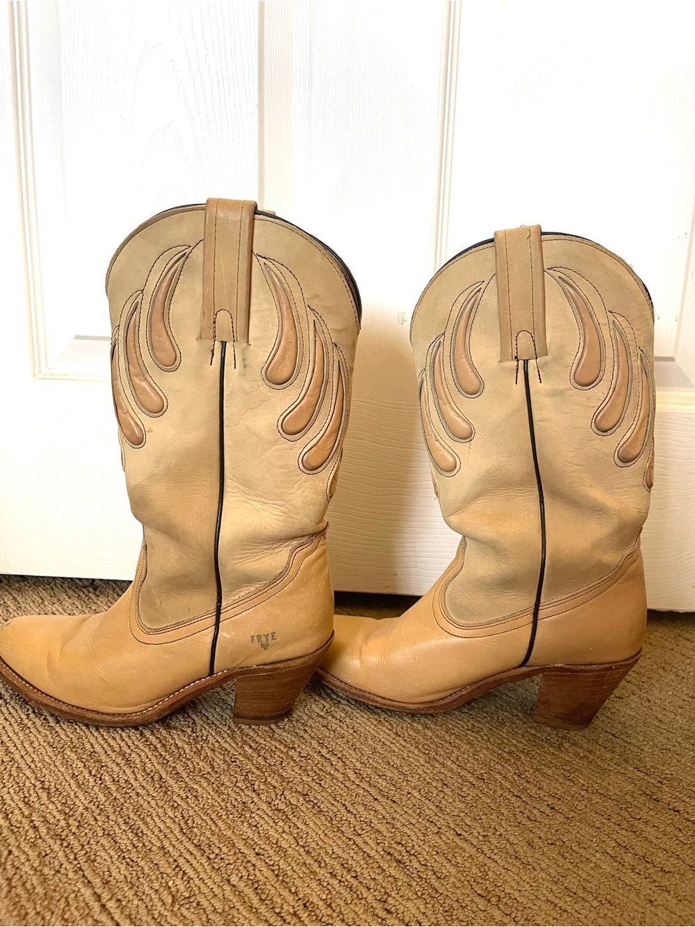 Vintage 7.5 Frye Banana Yellow Leather Cowboy Boots White Label Pointed Toe - Picture 2 of 6